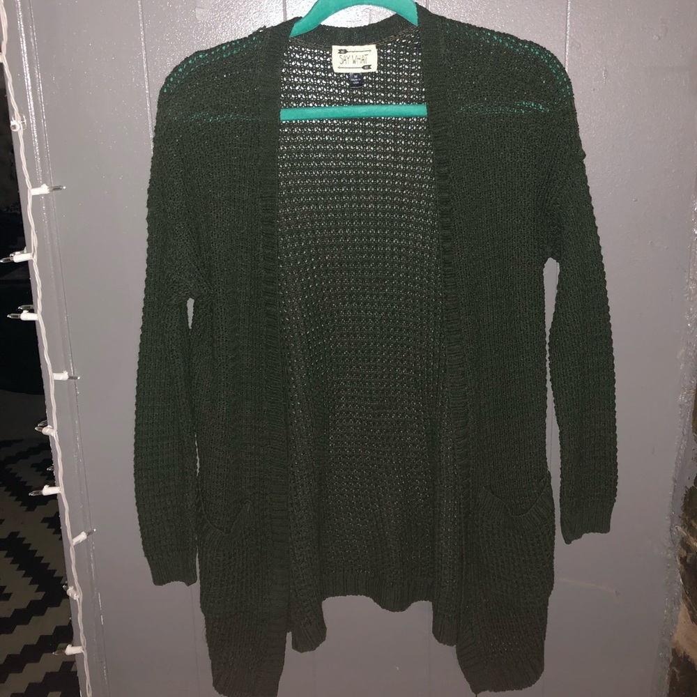 Long cardigan w/ pockets!